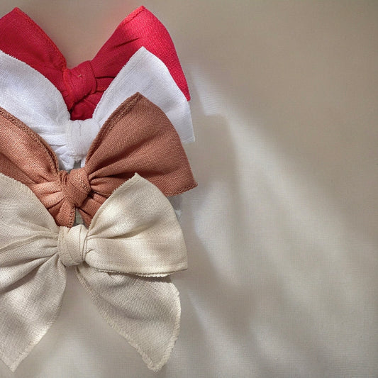 Fable Bow Hair Clip - Cotton Linen