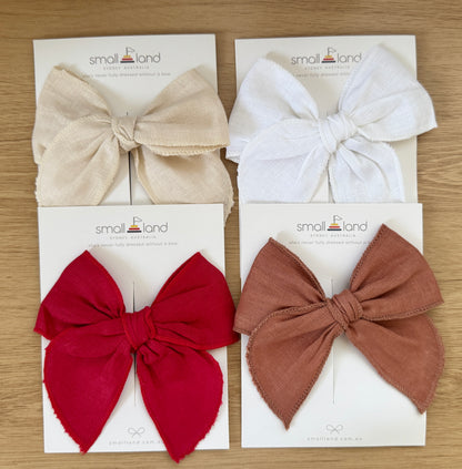 Fable Bow Hair Clip - Cotton Linen