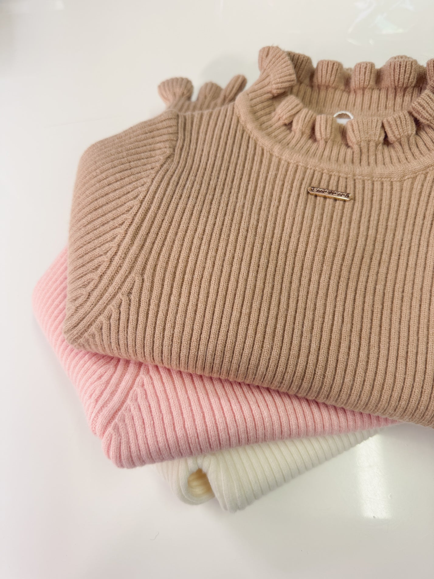 Girls long sleeve knit in 3 colours - pink, cream, beige